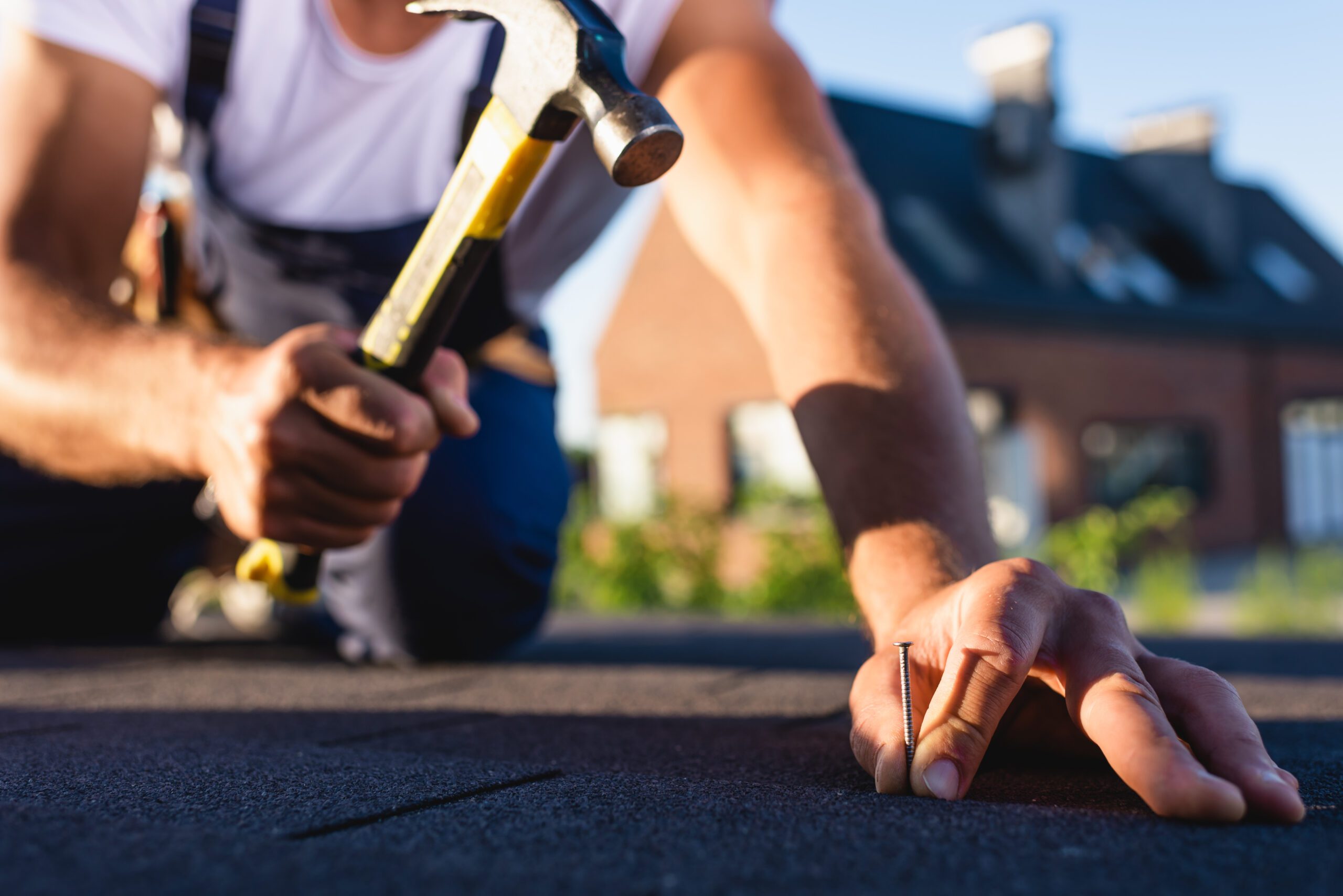 Roof repair and maintenance for winter weather