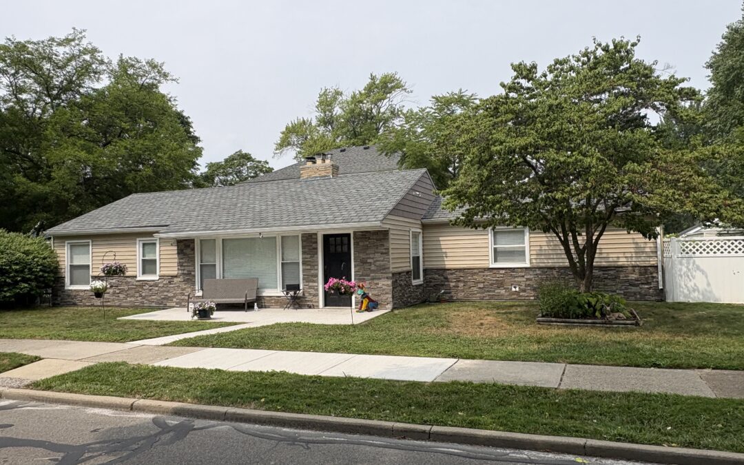 Grosse Pointe Farms Stone Siding Installation – Affinity Cliff Ledge in Highland